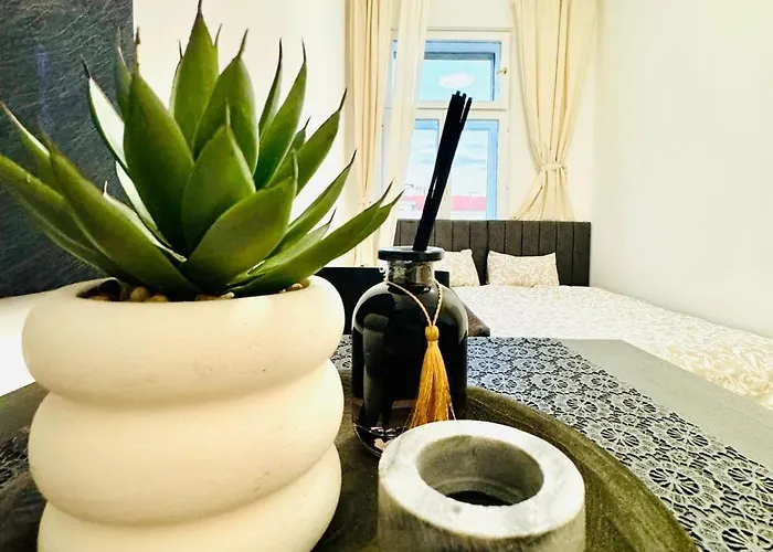 Apartmán Elegant 4br Apt, Prime Location Near Westbahnhof Vídeň