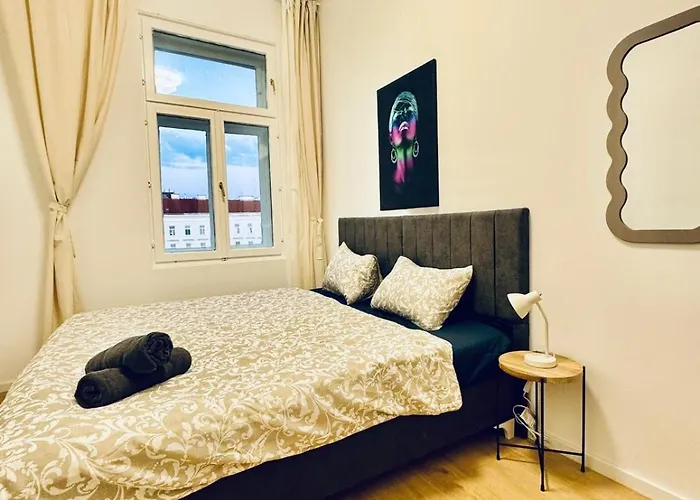 Apartmán Elegant 4br Apt, Prime Location Near Westbahnhof