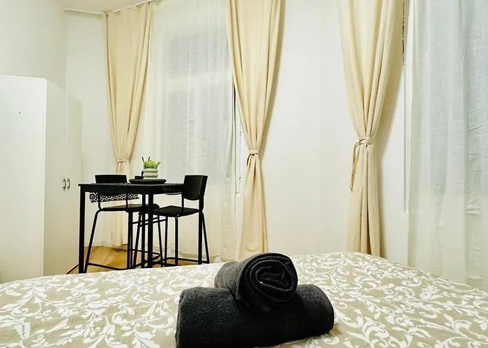 Apartmán Elegant 4br Apt, Prime Location Near Westbahnhof Vídeň