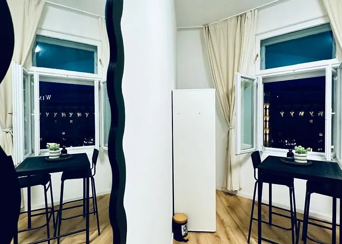 Apartmán Elegant 4br Apt, Prime Location Near Westbahnhof *