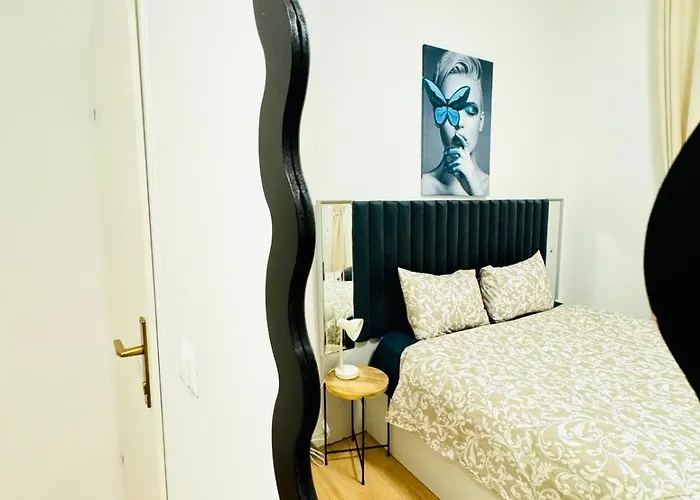 Apartmán Elegant 4br Apt, Prime Location Near Westbahnhof Vídeň