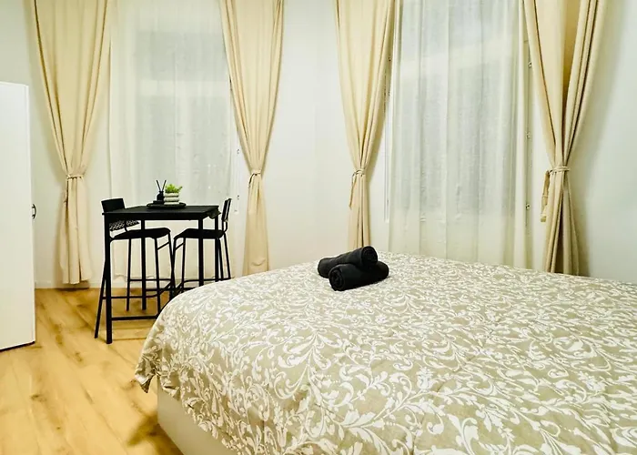 Elegant 4br Apt, Prime Location Near Westbahnhof * Vídeň